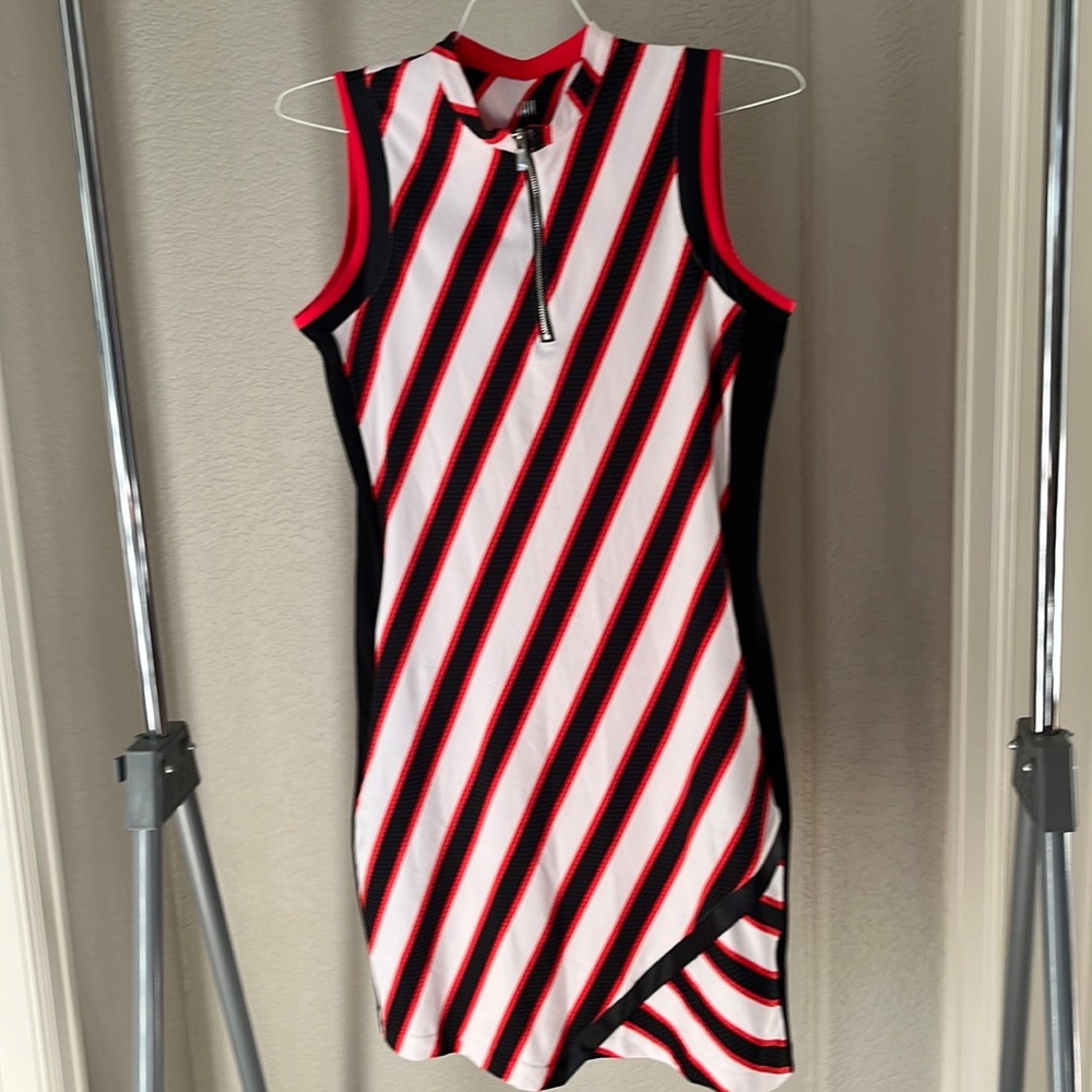 Tail Golf Dress Size S